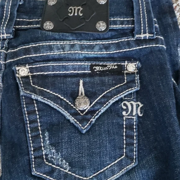 Miss Me Capris - Picture 4 of 6